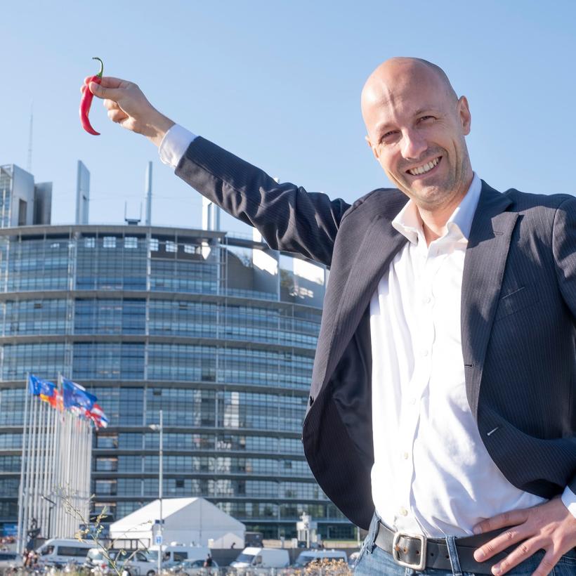 « Michel sanctionné en Belgique mais promu à l’Europe de l’inégalité et de la concurrence »