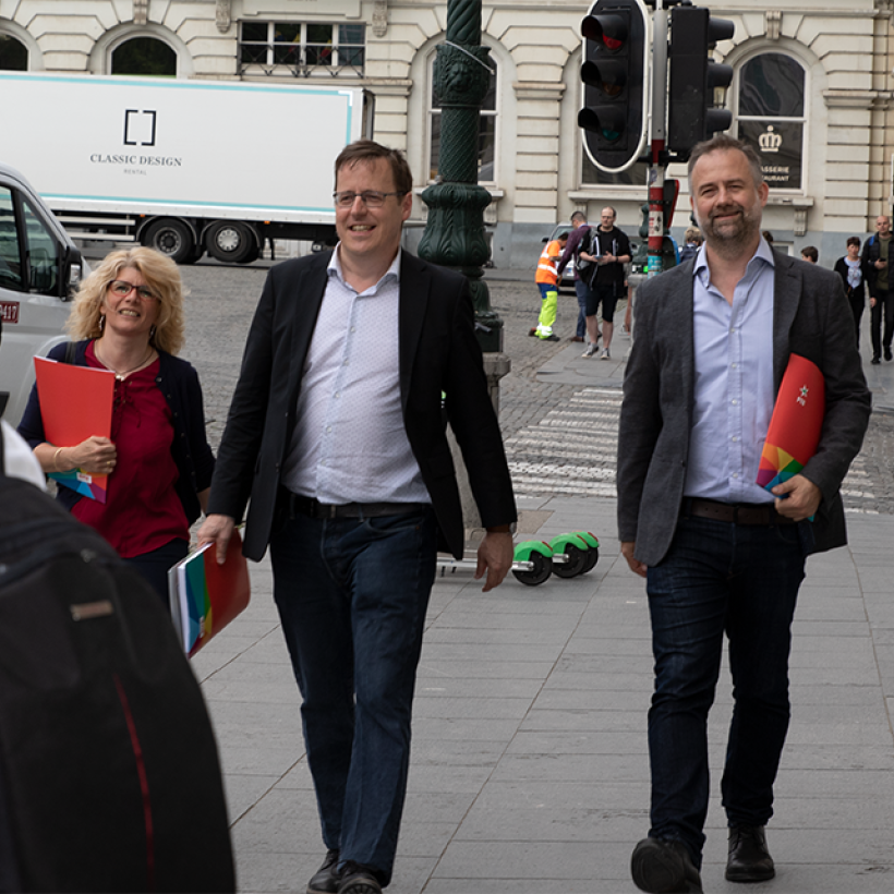 Non, le PTB ne s’est pas « auto-exclu » des négociations à Bruxelles