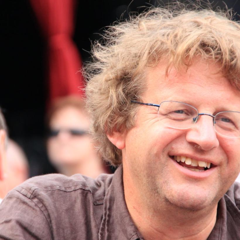 « Tous les soirs à huit heures, j'applaudirai aussi pour toi » | In memoriam Dirk Van Duppen